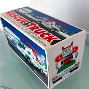 Hess 1994 Rescue Truck Toy - Green and White